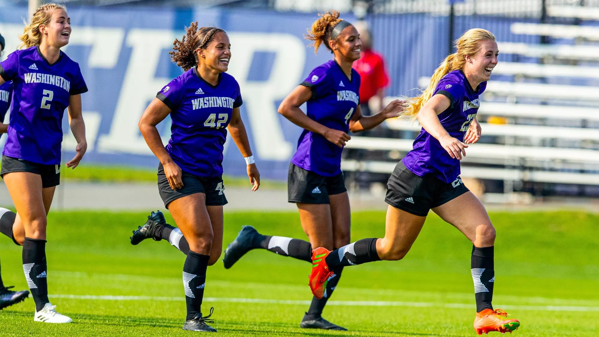 員在後續比 員在後續比